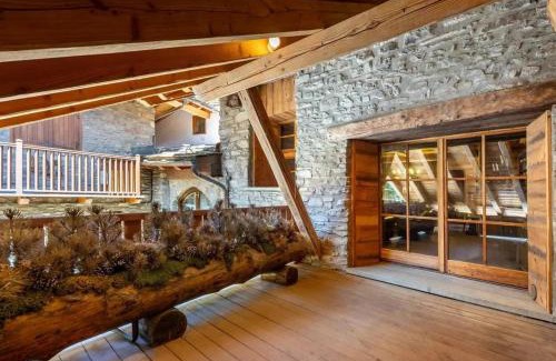 Courmayeur Chalet De Esquí | Rustic Mountain Villa
