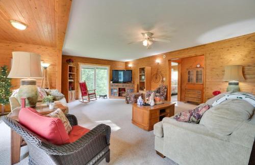 Indian River Casa | Rustic Mullett Lake Home, 3 Mi to Marina!