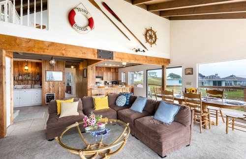 Dillon Beach Casa | Rustic Oceanfront Cabin