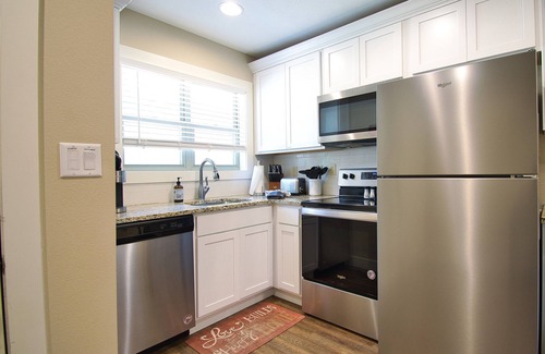 Branson Condominio | Rustic Retreat 3Bed/3Ba Walk In Quiet Close to Lake TaneyComo & The Landing