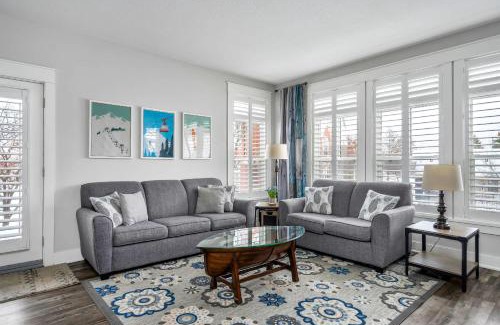 The Blue Mountains Casa | Rustic Retreat at Blue Pool Hot Tub Golf Ski