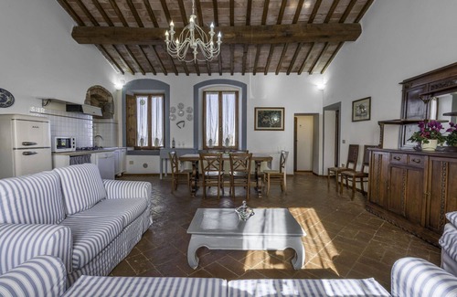 San Macario In Monte Apartamento | Apartamento en Casole D'elsa con 2 habitaciones, capacidad 4