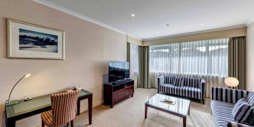 Nelson City Centre Hotel | Rutherford Hotel Nelson - A Heritage Hotel