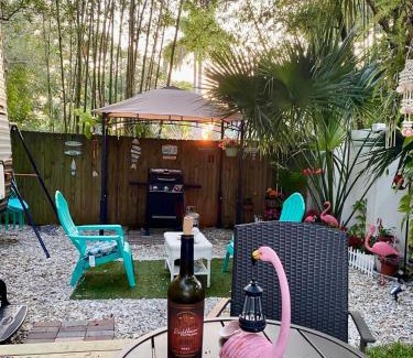 Largo Apartamento | RV Camper Paradise on the Wheels Near Clearwater Beaches