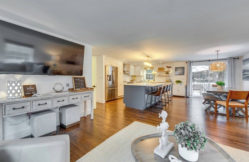 Rye Cabaña | Rye Coastal Retreat w/ Deck & Outdoor Dining