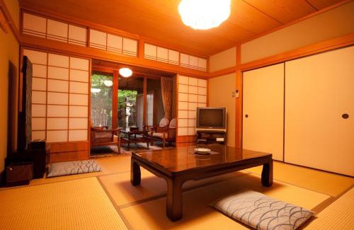 Yufuin Onsen Hotel | Ryotei Tanokura