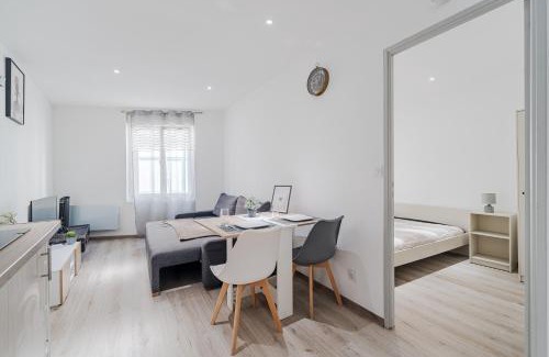 Chatellerault Apartamento | Séjour Confort - Proche Gare & Centre - Futuroscope 1