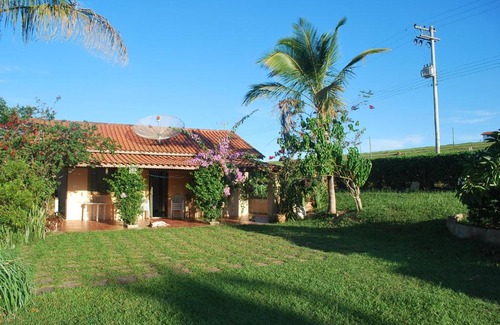 Porangaba Casa | Sítio com Lago,Piscina,Nascente,Churrasq,Forno,Gramado,Árvores,Pássaros.