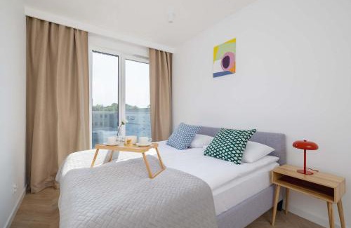 Katowice Apartamento | Słoneczna Comfy Apartment with Balcony & Parking Katowice by Noclegi Renters