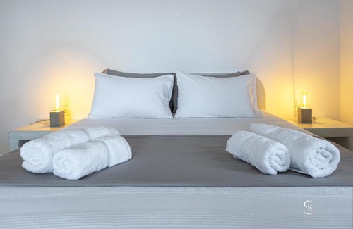 Megalochori Apartamento | S&K Nayas Luxury Suite Santorini