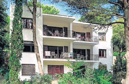 Sa Riera Apartamento | S'Olivera Nº1 by Interhome