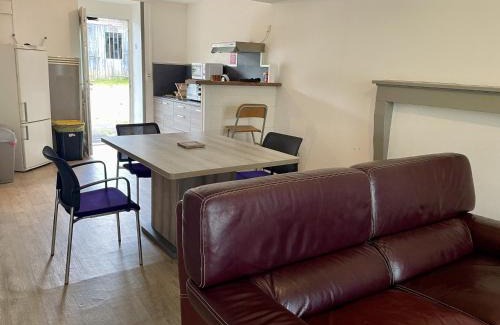 Imphy Apartamento | S17 Parking Wifi 2 chambres, 4 personnes Réduc à la semaine ou mois