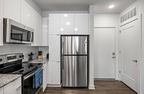 Midtown Apartamento | (S1BK) Affordable Hotel-Alternative Perfect for Long Term Stay near Whole Foods