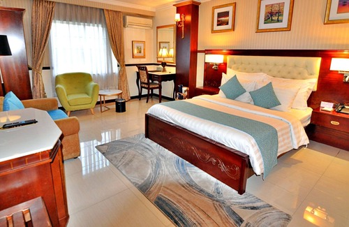 District 10 Hotel | S79 Sunflower Hotel & Spa