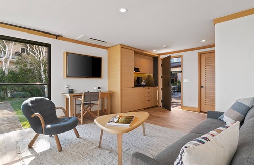 Eastern Malibu Apartamento | The Perfect Sandy 2 Bed Suite on Carbon Beach #6