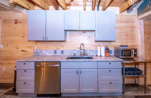 North Conway Casa | Saco River, Large Bar, Arcade/Game Room, Hot Tub