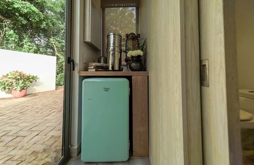 Saladita Apartamento | Sacred Surf Retreat – Ice Bath, Yoga, Pool, Templo