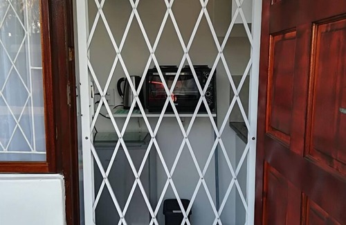 Durban North Cabaña | Sacredsutine Garden Studio, Durban North