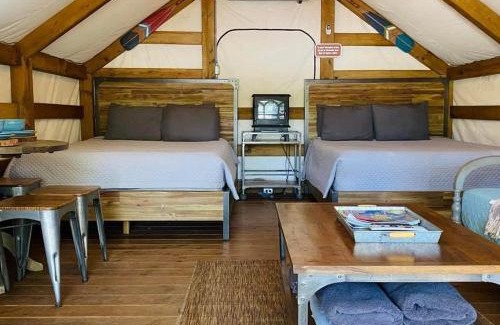 Seguin Casa | Safari Cabin #2