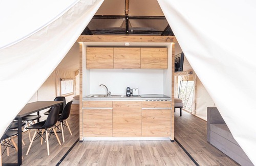 Kotschach-Mauthen Casa | Tienda Safari en Nassfeld cerca de pista