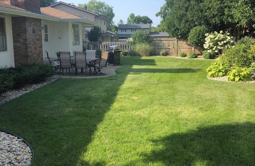 Rockford Casa | Safe perfect location near everything, 3+ bedrooms in NE Rockford