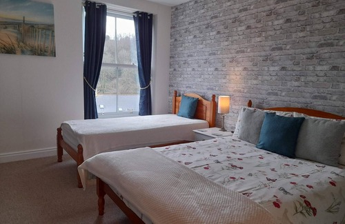 Combe Martin Cama Y Desayuno | Saffron House Hotel