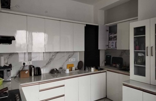 Greater Noida Hotel | Saffron Inn