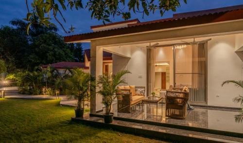 Lal Tappar Casa | SaffronStays Nirvana Groove