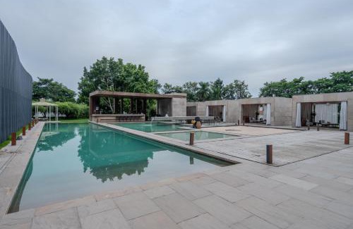 Lal Tappar Casa | SaffronStays Nirvana Groove