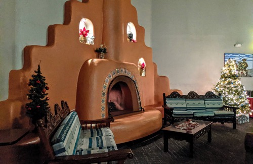 Taos Hotel | Sagebrush Inn & Suites