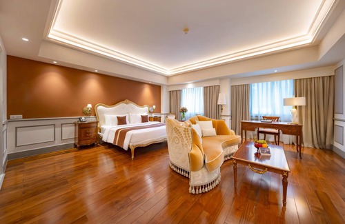 Nguyen Hue Walking Street Hotel | Saigon Prince Hotel
