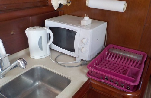 Malendure Alquiler De Eote | Cabina de velero en el muelle de Pointe à Pitre Marina