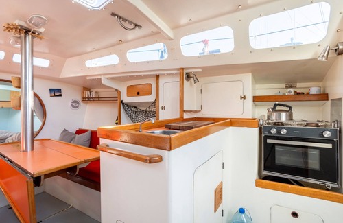Douarnenez Alquiler De Eote | Barco 'Velero Pyman - El Canto de las Velas' con vistas al mar y terraza privada