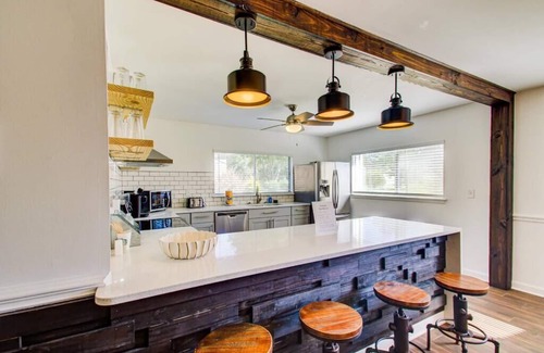 Brent Casa | Saint Amatus Minutes To Beach & Pensacola NAS