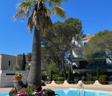 Boulouris-sur-Mer Apartamento | Saint-Raphaël, Boulouris, F2 dans belle résidence 3 piscines, proche bord de mer