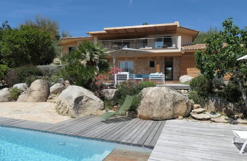 Cirendinu Villa | PORTO VECCHIO, PISCINA CLIMATIZADA, VISTA AL MAR, PLAYA AZUL DEL CABANON,