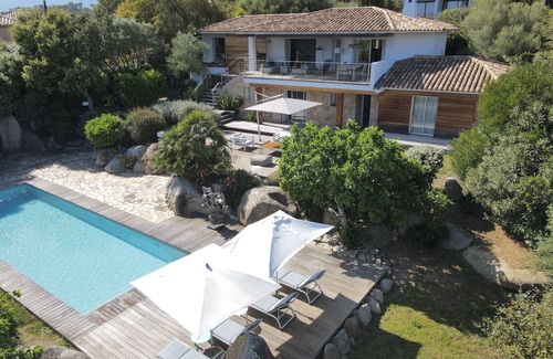 Cirendinu Villa | PORTO VECCHIO, PISCINA CLIMATIZADA, VISTA AL MAR, PLAYA AZUL DEL CABANON,