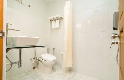 Ahlone Hotel | Sakura Hotel