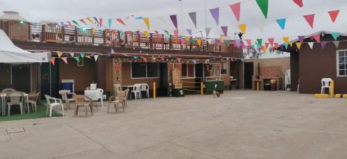 Rosarito Casa | Salón y habitaciones 783