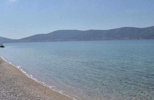 Salamis Casa | Salamis Beachfront House
