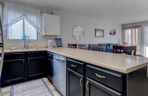 Village of Four Seasons Condominio | ¡REBAJA!-2bd / 2bth, frente al mar, increíble piscina en el punto, jacuzzi, comunidad cerrada