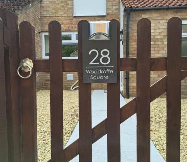 Calne Apartamento | SALE 3 bed House CALNE SLEEPS 6 pet-friendly