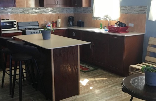 Road Town Apartamento | Abigail's Spendor-Entire 2 bedroom Apartments-Full Kitchen