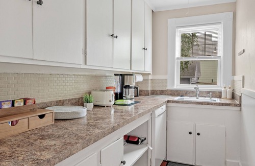 Salem Apartamento | Salem 3BDR w/ Gameroom+Balcony+Parking