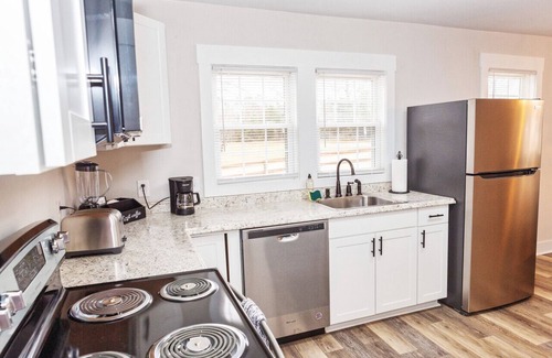 Boger City Casa | Salem Road Ranch | 3 BR w/ Outdor Firepit and Backyard