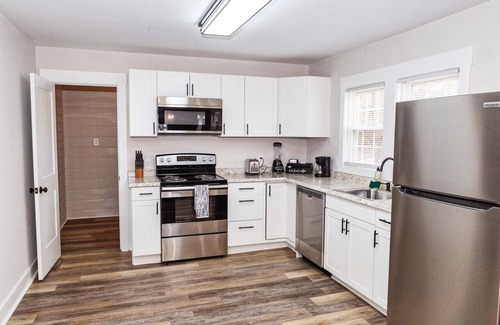 Boger City Casa | Salem Road Ranch | 3 BR w/ Outdor Firepit and Backyard