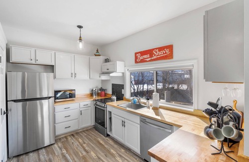 Bozeman Casa | Salesville Up - Sweet one bedroom in Gallatin Gateway!