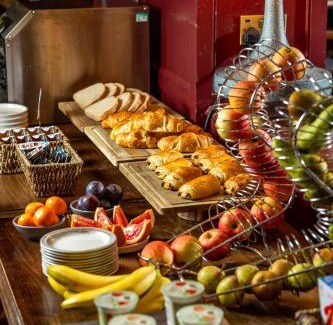 Hertford Hotel | Salisbury Arms Hotel