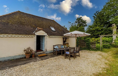 La Boissiere-d’Ans Casa | Salle de Musique – Casa de vacaciones con vistas a las colinas y piscina