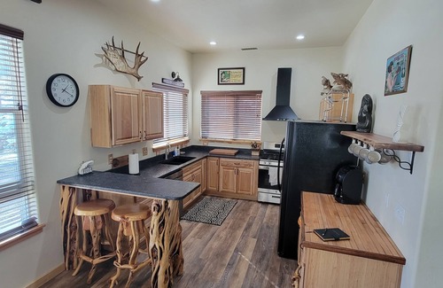 Riggins Casa | Salmon Riviera